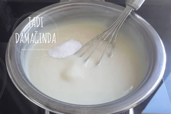 Tek Yumurtalı Fırınsız Yalancı Krem Karamel