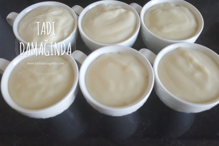 Tek Yumurtalı Fırınsız Yalancı Krem Karamel