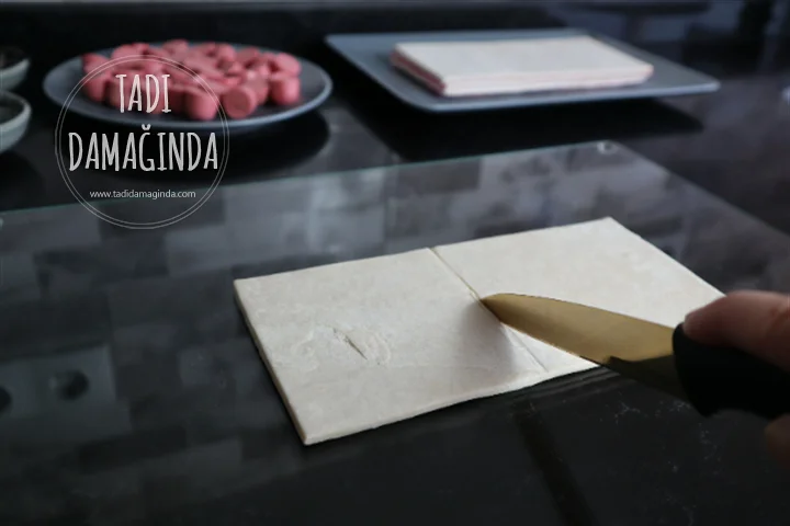 Sosisli Milföy Şişleri