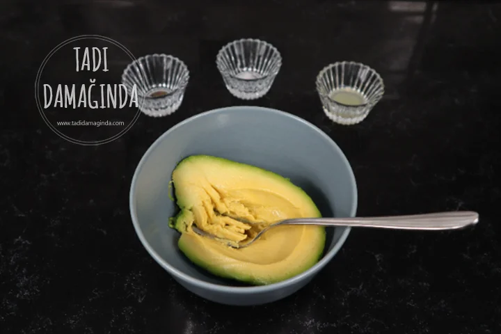 Yumurtalı Avokado Tost