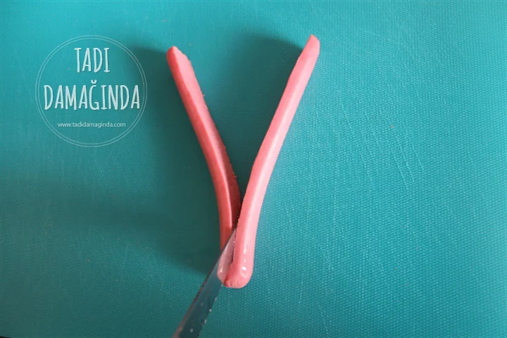 Yumurtalı Sosisli Kalp