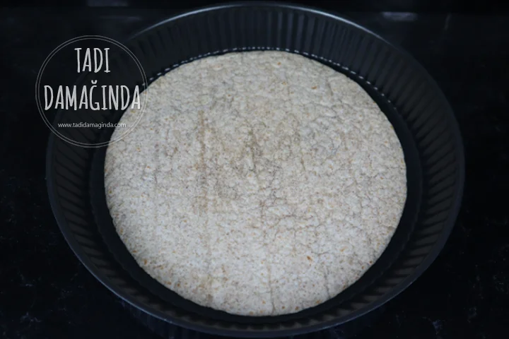 Yumurtalı Sucuklu Lavaş Pizza