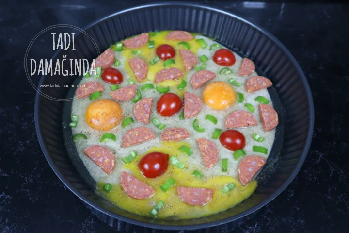 Yumurtalı Sucuklu Lavaş Pizza