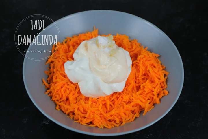 2 Renkli Havuç Tarator