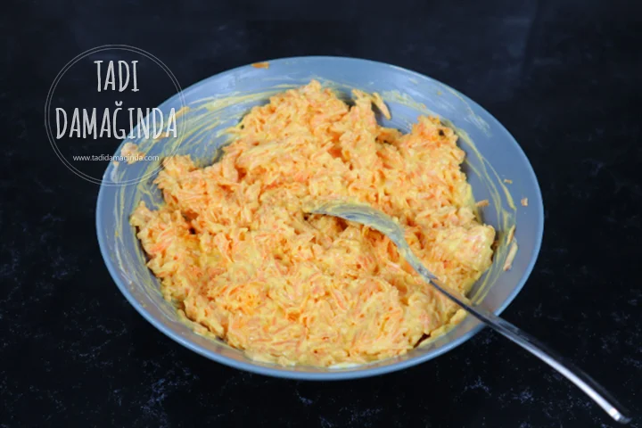 2 Renkli Havuç Tarator