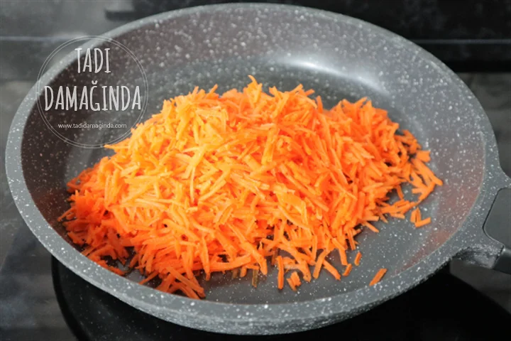 2 Renkli Havuç Tarator