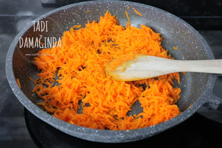 2 Renkli Havuç Tarator