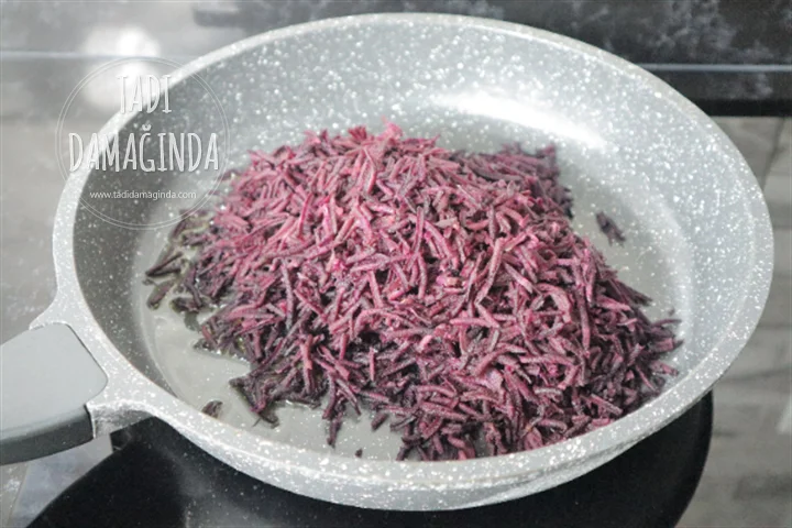 2 Renkli Havuç Tarator