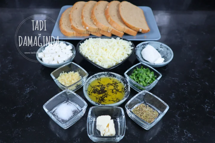 3 Peynirli Sarımsaklı Çıtır Ekmekler