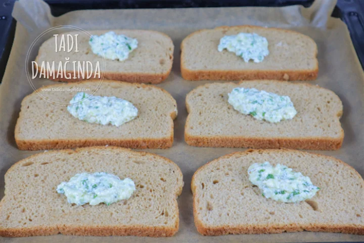 3 Peynirli Sarımsaklı Çıtır Ekmekler