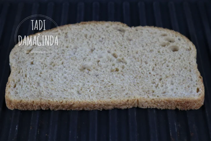 Avokadolu Yumurtalı Tost