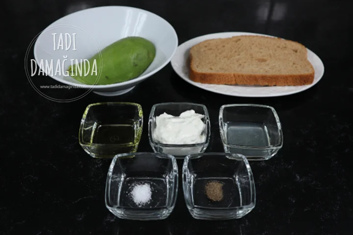 Ekmek Üstü Labneli Avokadolu Yumurta