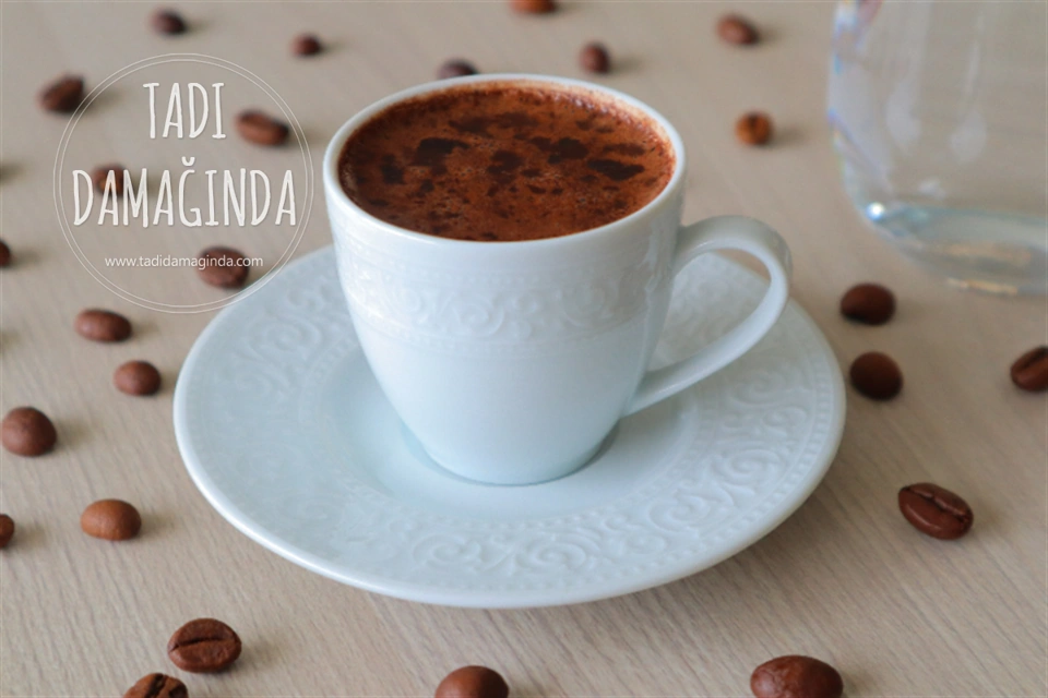 Kakaolu Sütlü Türk Kahvesi