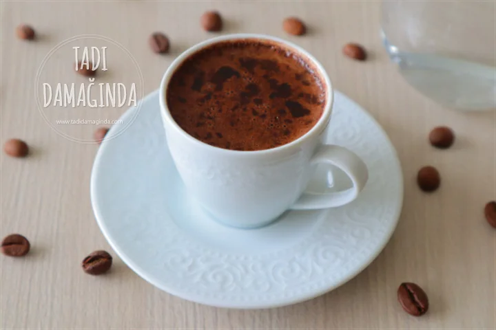 Kakaolu Sütlü Türk Kahvesi