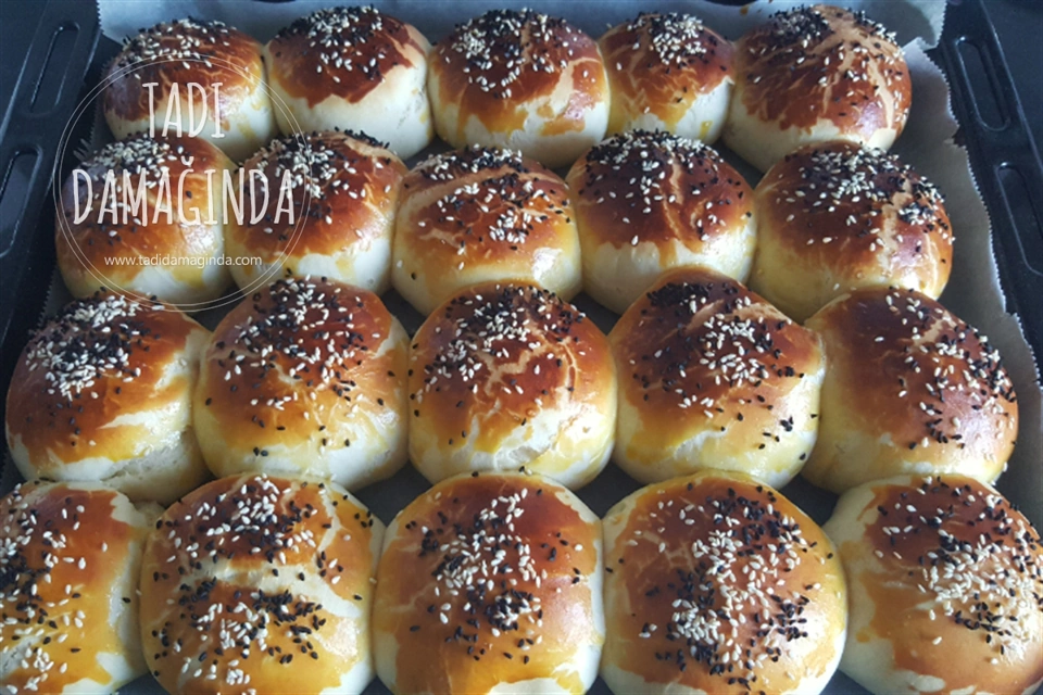 Yoğurtlu Mayalı Puf Poğaça