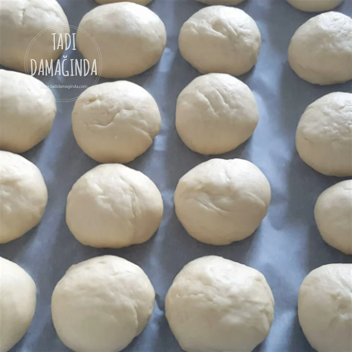 Yoğurtlu Mayalı Puf Poğaça