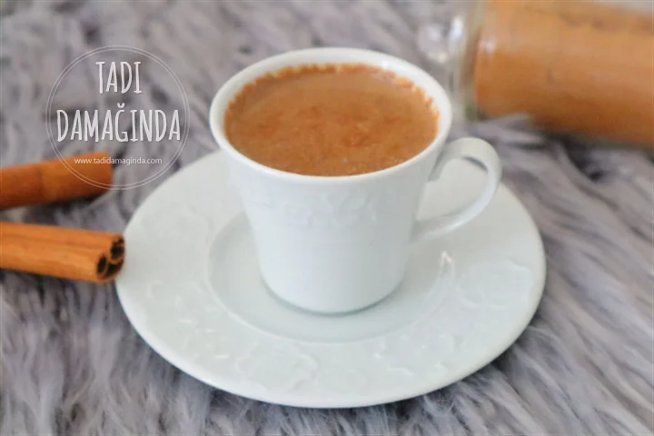 Tarçınlı Sütlü Türk Kahvesi