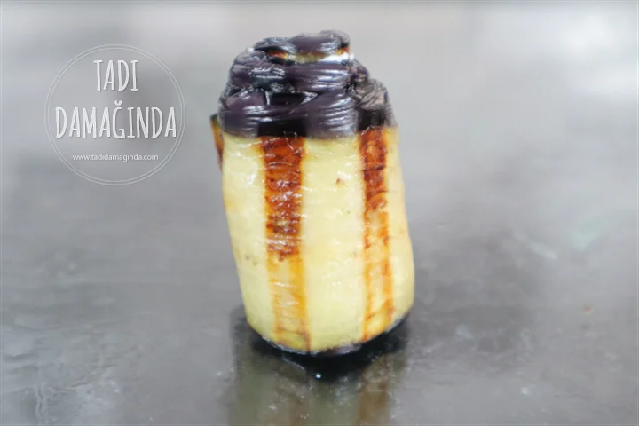 Tost Makinesinde Patlıcan Rulo