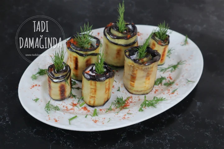 Tost Makinesinde Patlıcan Rulo