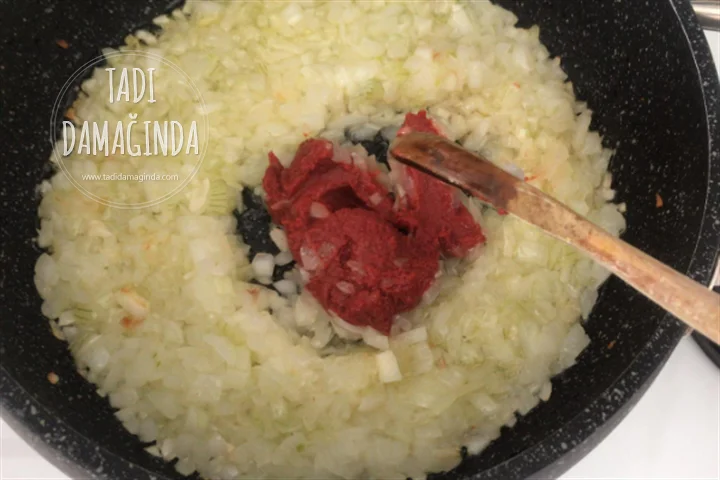 Zeytinyağlı Bamya Yemeği