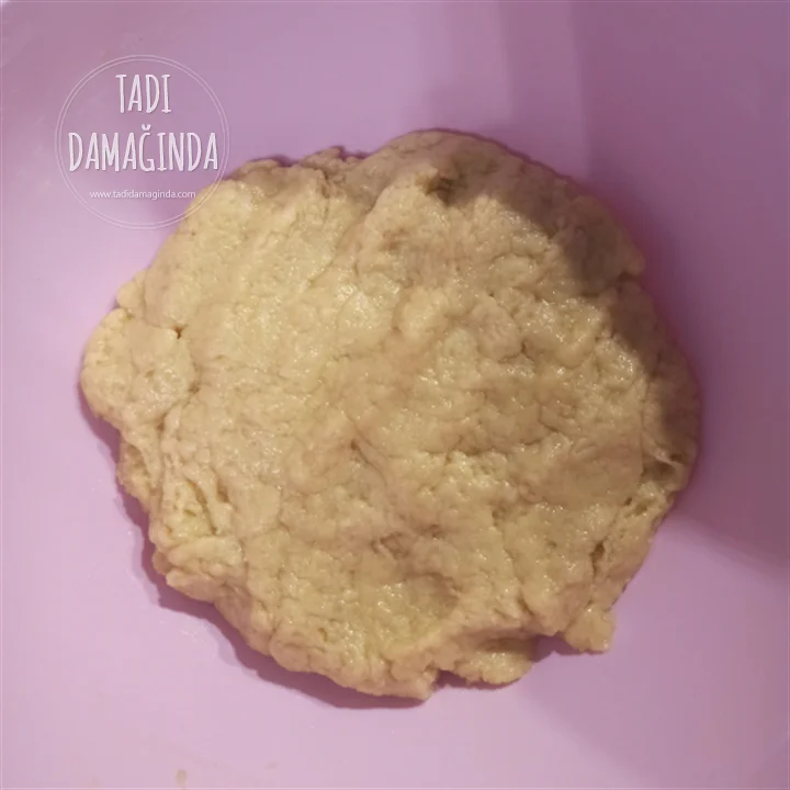 Buzlukta Saklanabilen Peynirli Kıyır Poğaça