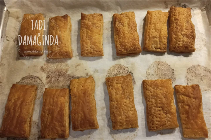 Çilekli Milföy Pastacıklar