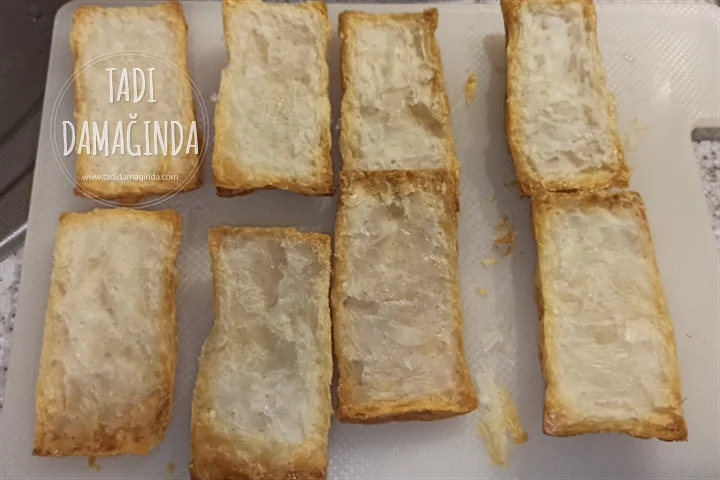 Çilekli Milföy Pastacıklar