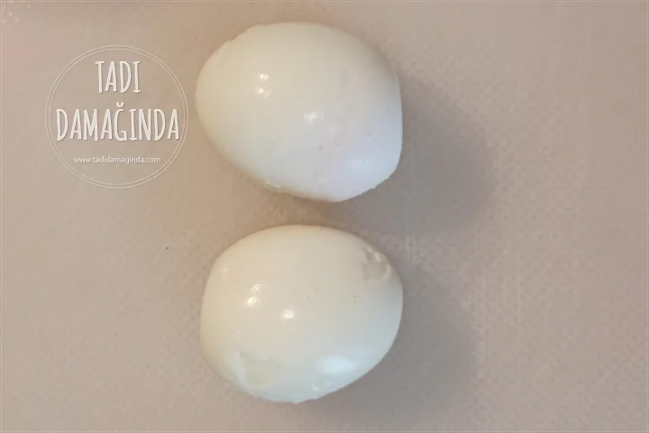 Kaşarlı Yumurta Kapama