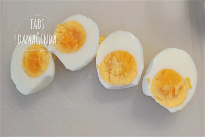 Kaşarlı Yumurta Kapama