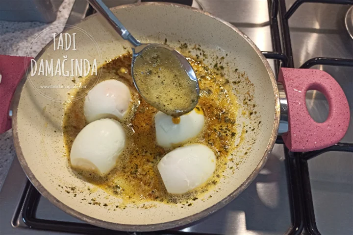 Kaşarlı Yumurta Kapama