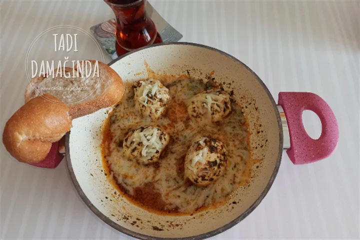 Kaşarlı Yumurta Kapama