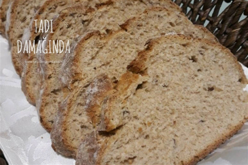 3 Unlu Keten Tohumlu Ekmek