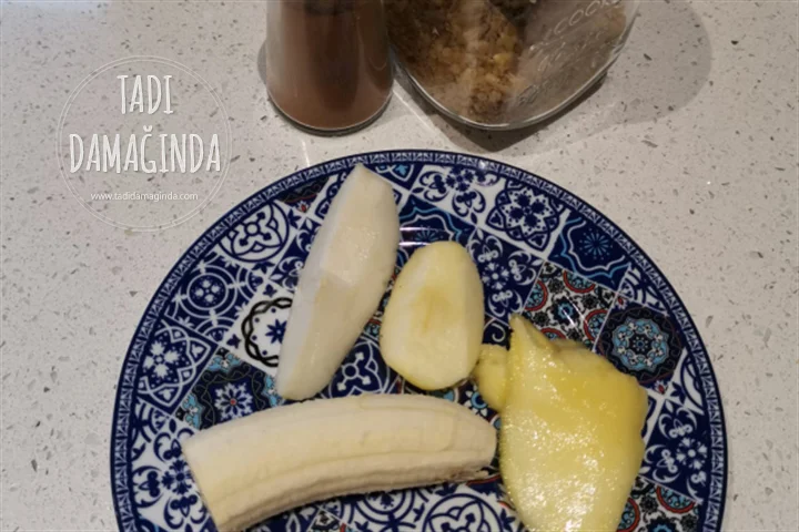 Tarçınlı Cevizli Meyve Püresi