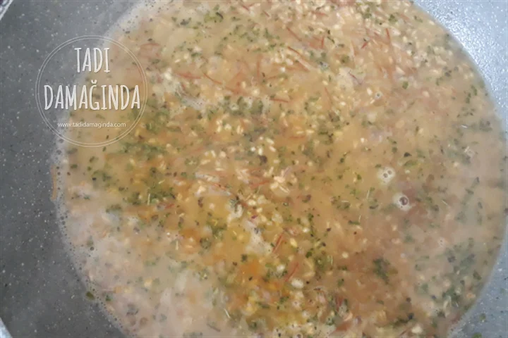 Baharatlı Tel Şehriyeli Bulgur Pilavı