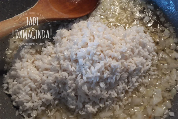 Ege Usulü Dolma Biber