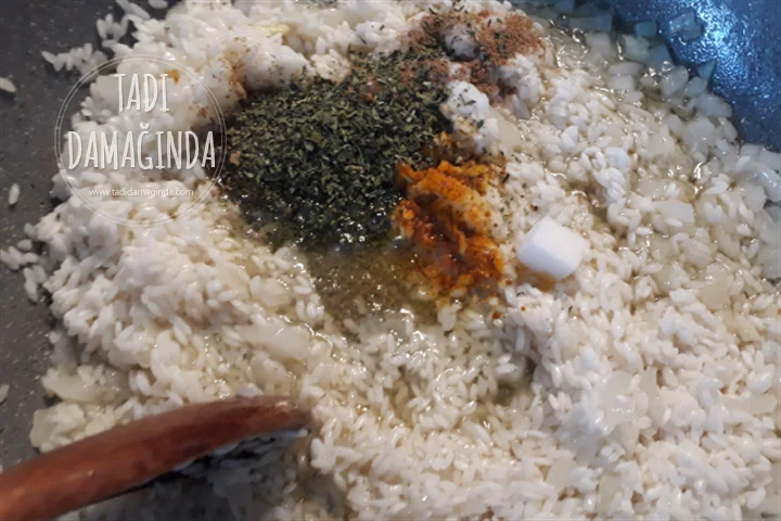 Ege Usulü Dolma Biber