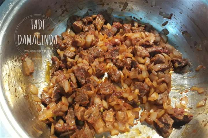 Etli Mercimek Yemeği (Kara Şimşek)