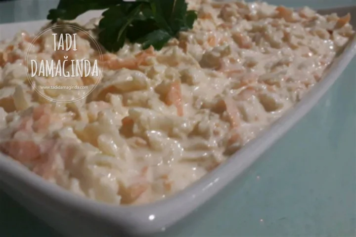 Kerevizli Yer Elmalı Yoğurtlu Salata