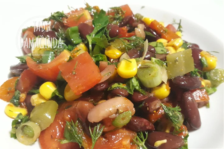 Köz Biberli Meksika Fasulyesi Salatası