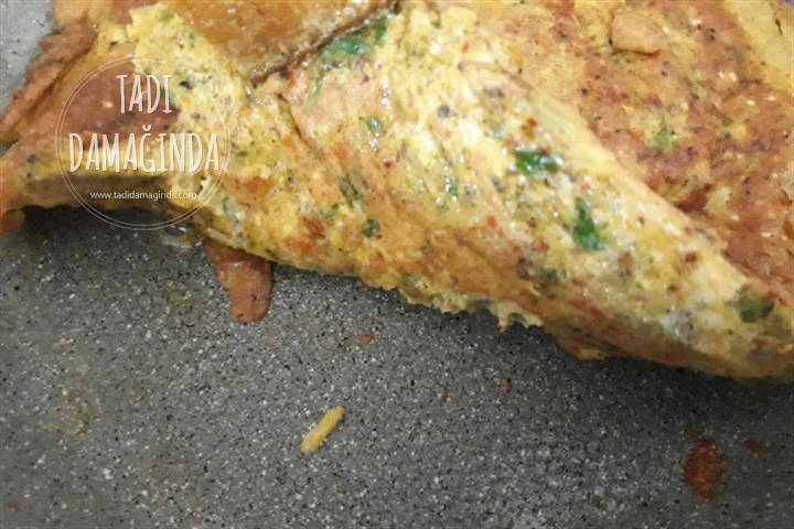 Lorlu Kaşarlı Omlet