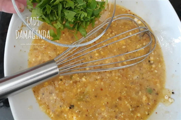 Lorlu Kaşarlı Omlet