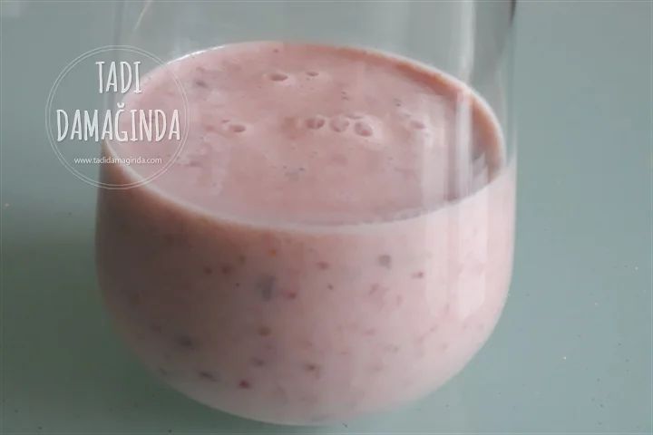 Meyveli ve Baharatlı Kefir