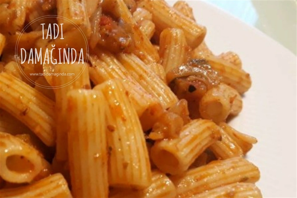 Patlıcanlı Makarna