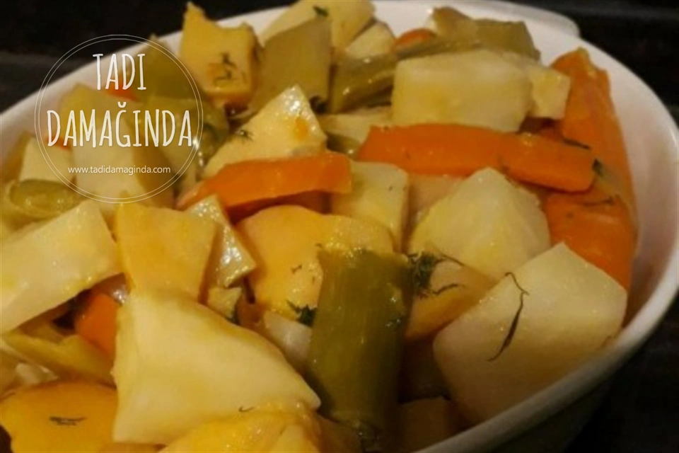 Pırasalı ve Ayvalı Portakallı Kereviz