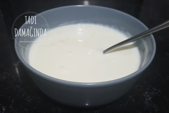 Yoğurtlu Karışık Sebze Salatası