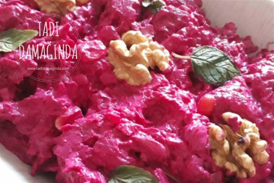 Yoğurtlu Pancar Salatası