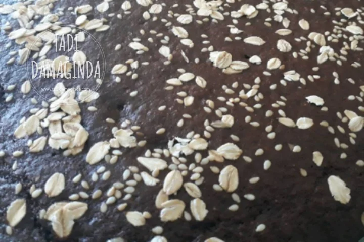 Şekersiz ve Glütensiz Kakaolu Kek