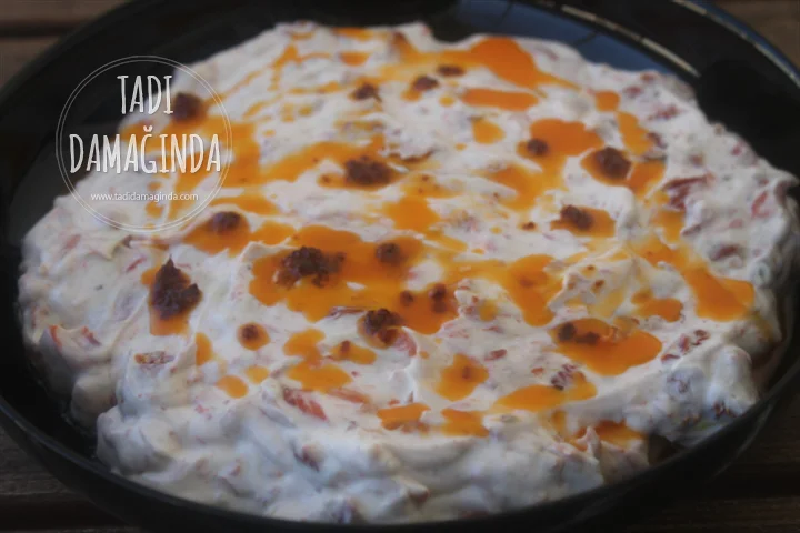 Yoğurtlu Köz Biber Mezesi