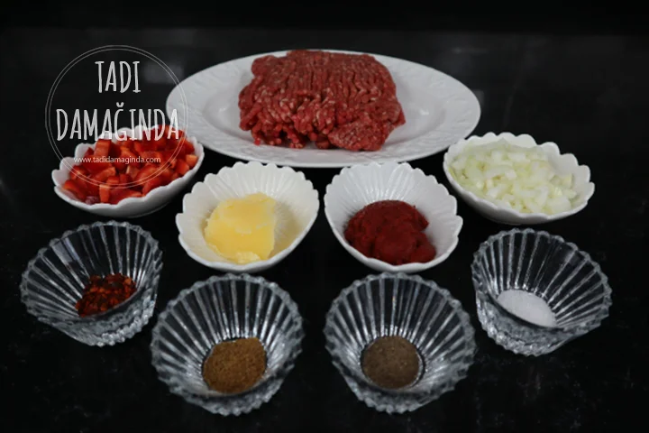 Avokado Soslu Kıymalı Enfes Lavaş