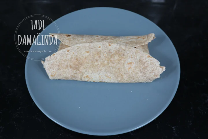 Avokado Soslu Kıymalı Enfes Lavaş